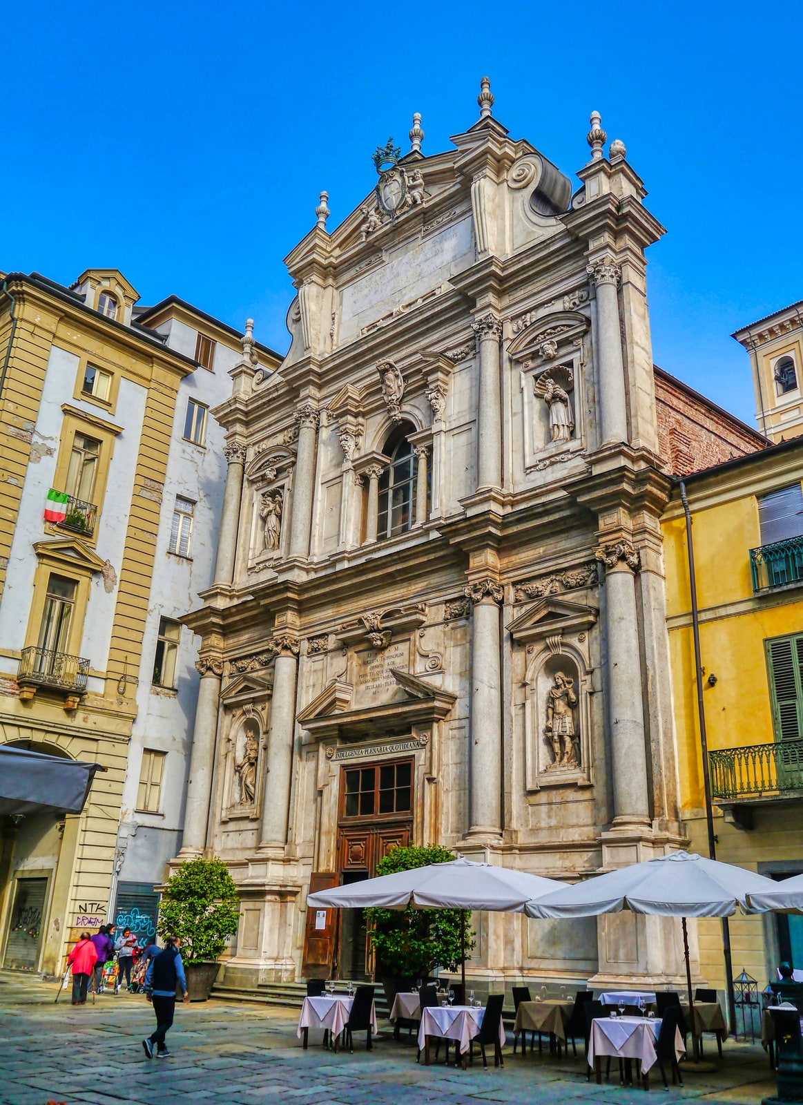 Baroque façade of the Basilica del Corpus Domini in Turin.