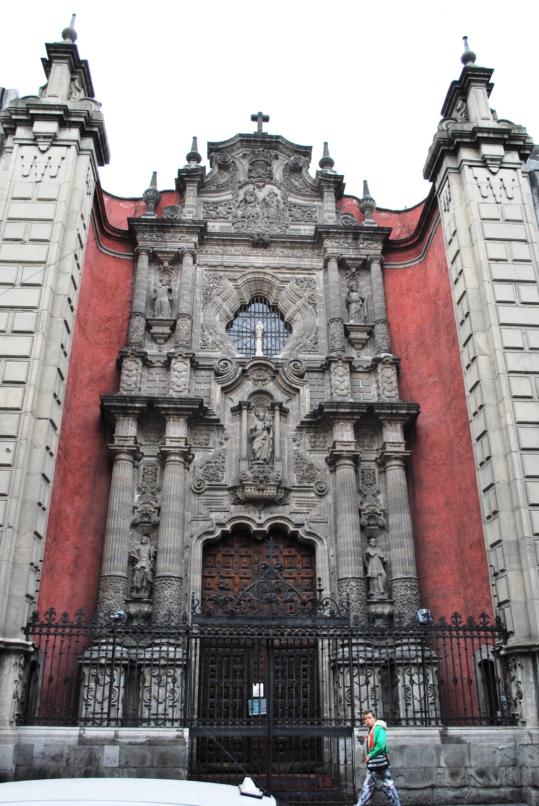 The historic facade of La Enseñanza, the Church of Our Lady of the Pillar, in Mexico City.